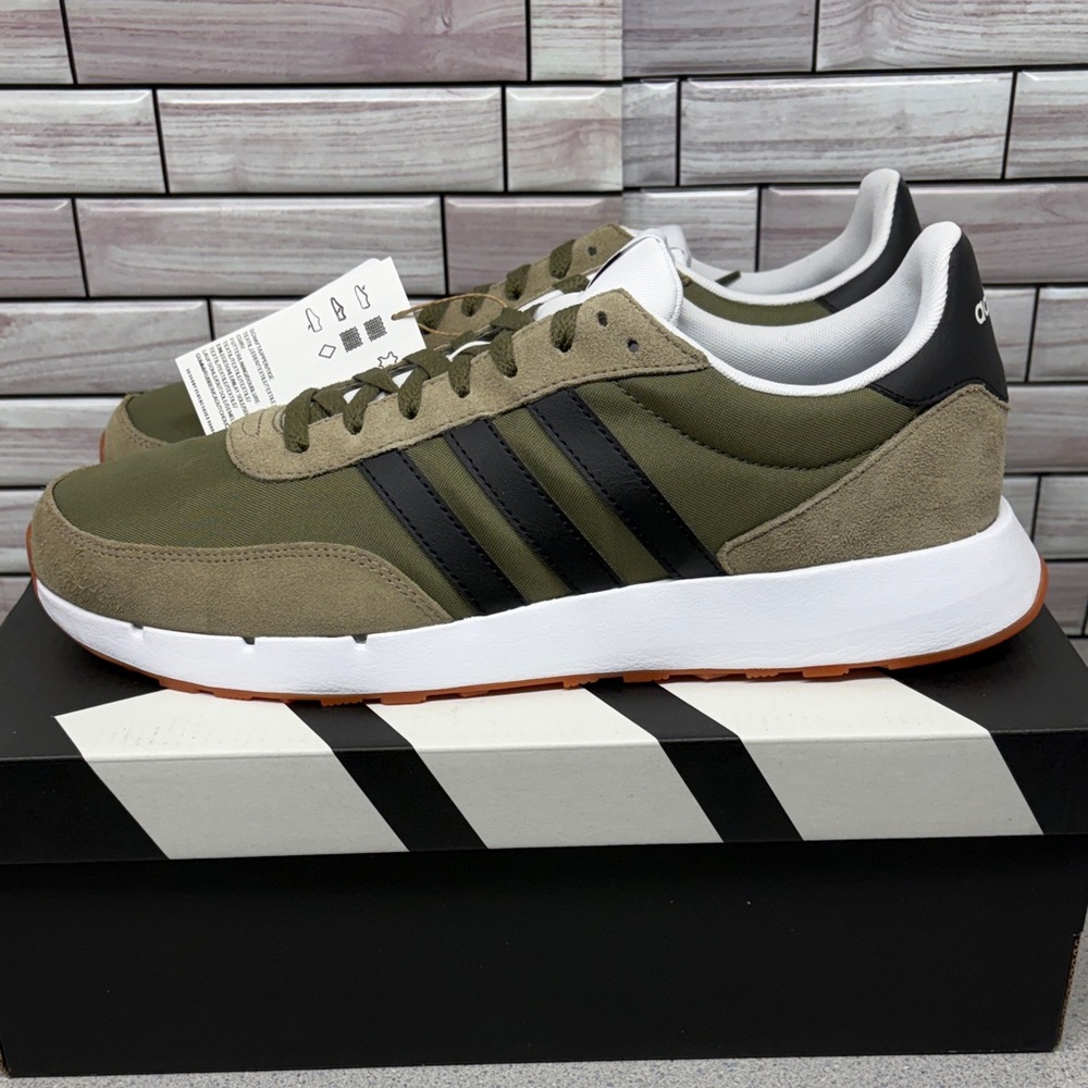 New Adidas Run 60s 2.0 men’s size 12.5 Olive /Black